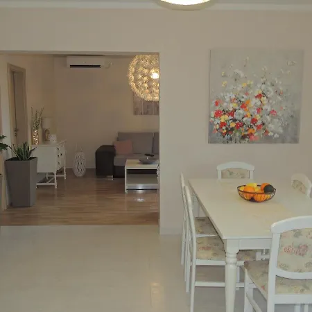 Daire Ferara Betina (Sibenik-Knin)