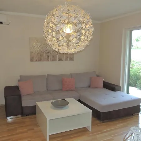 Apartman Ferara *