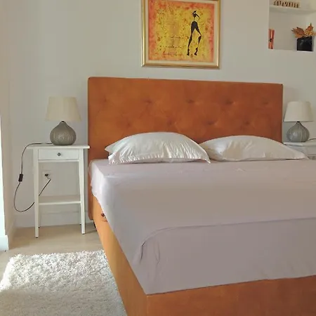 Ferara * Betina (Sibenik-Knin)