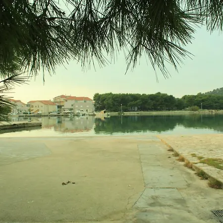 Ferara *