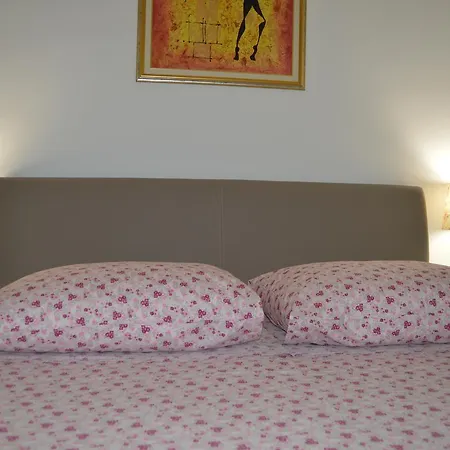 Apartment Ferara *