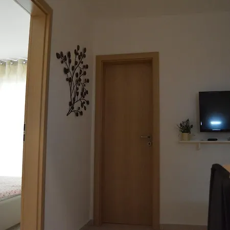 Ferara Betina (Sibenik-Knin)