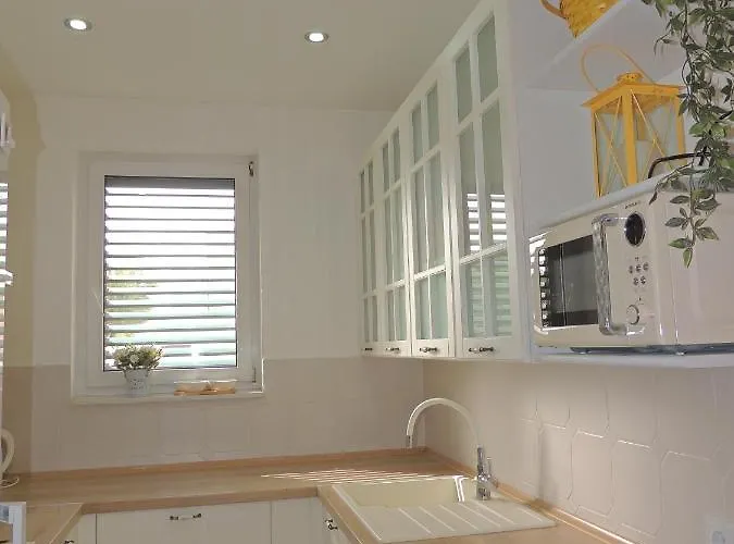 Ferara * Betina (Sibenik-Knin)